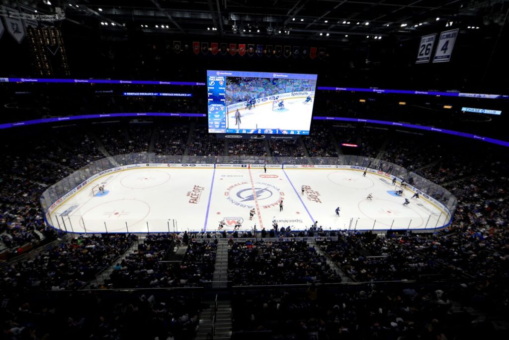 Islanders vs Lightning 2021 Live streaming Free Watch Stanley Cup Semifinals Game 2 — Tech Daily ...