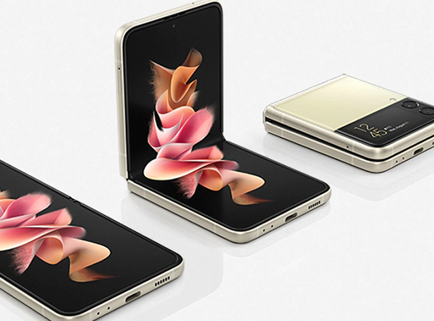 Samsung’s foldable phone