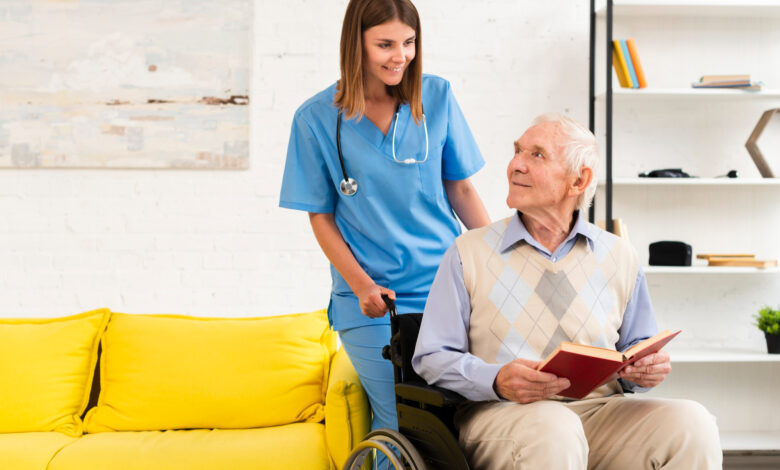 Four Benefits of a Career in Home Health Care